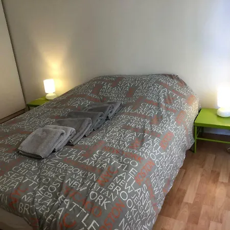 Lejlighed Motte Picquet 3 *
